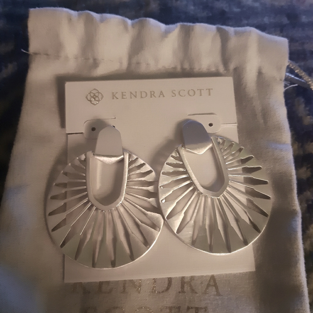 Kendra Scott Didi Sunburst earrings